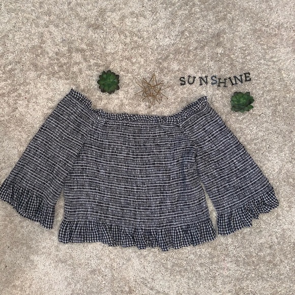 American Eagle Checkered Off the Shoulder - Picture 2 of 3